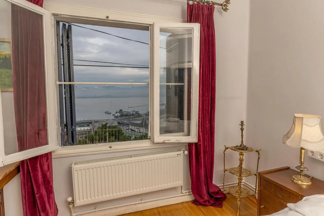 Bueyuek Konak Izmir Apartment
