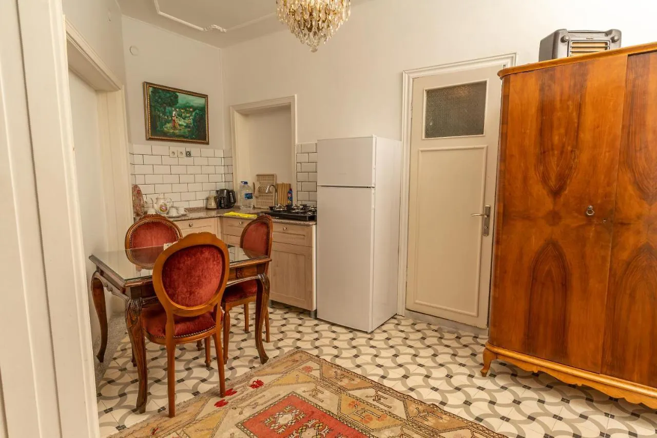Bueyuek Konak Izmir Apartment