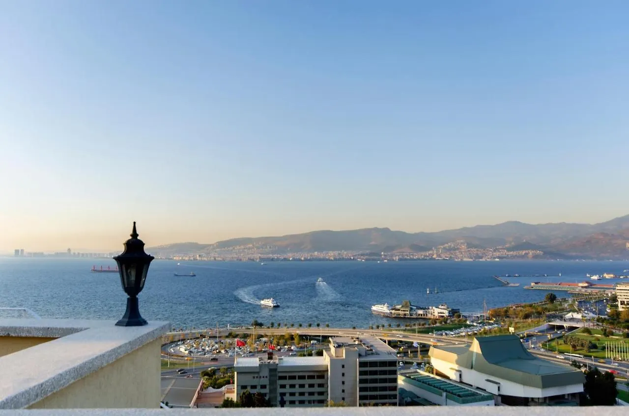 Bueyuek Konak Izmir Apartment